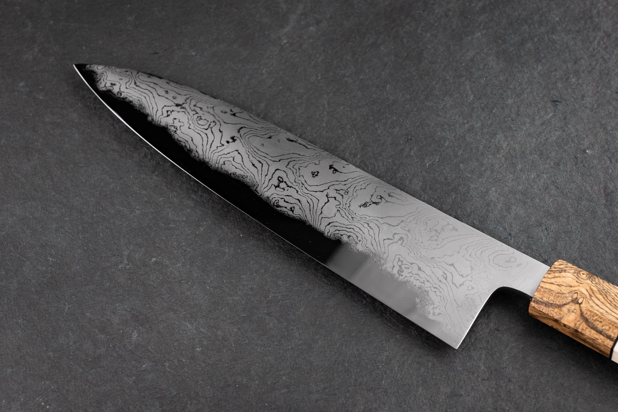 Hatsukokoro Hyomon Shirogami Damascus Gyuto 210mm - Image 4