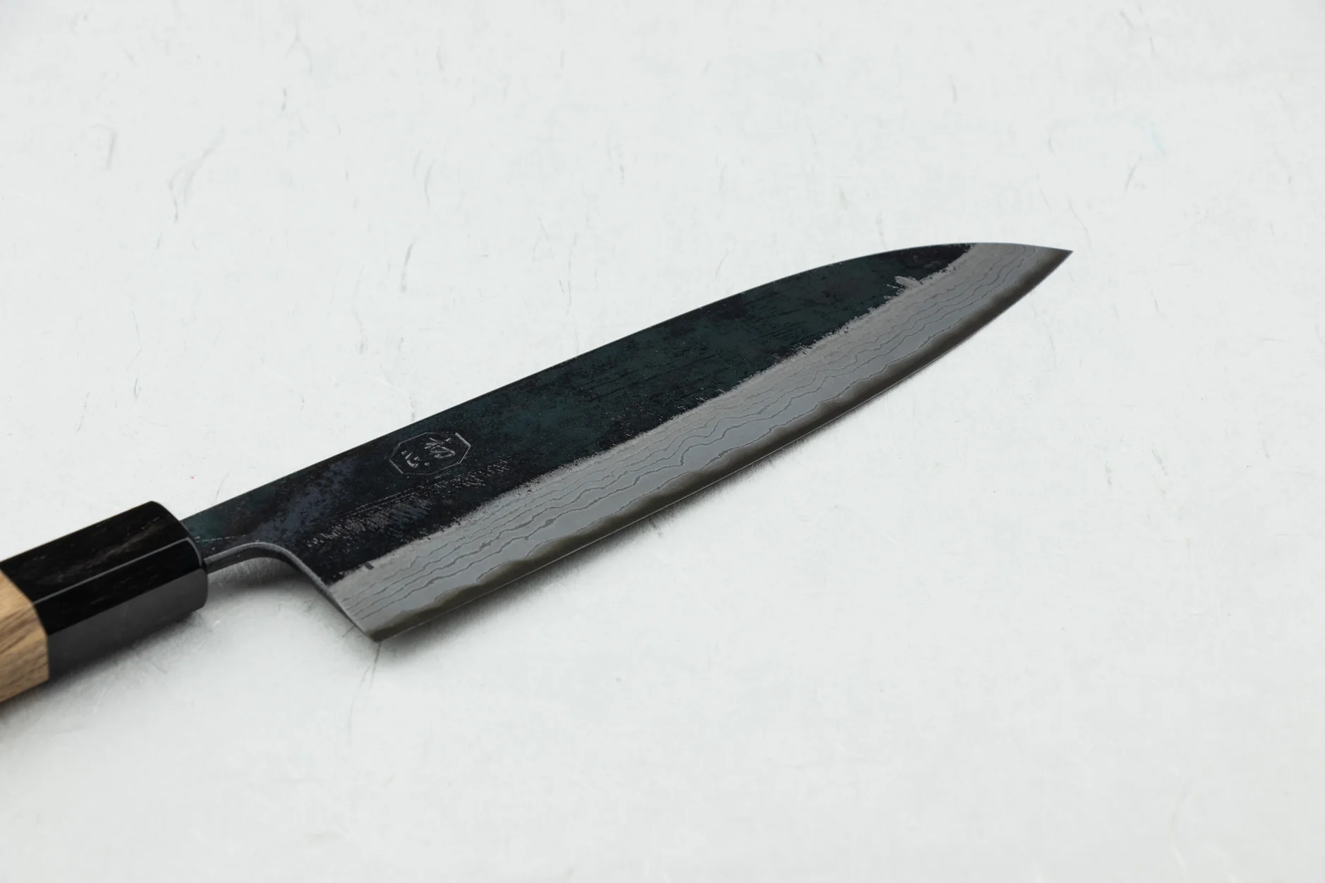 Hatsukokoro Kumokage Aogami Kurouchi Damascus Santoku 180mm - Image 2