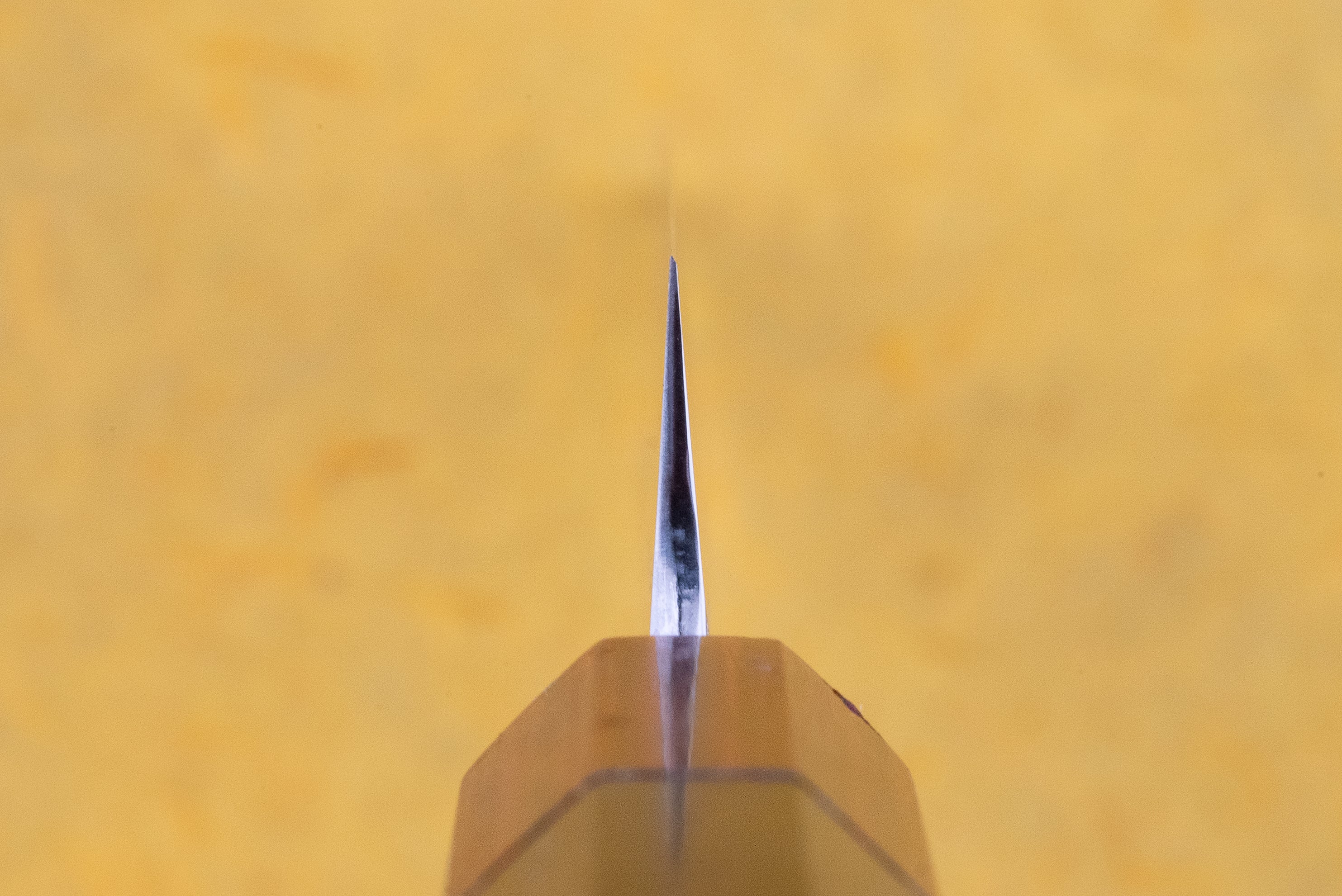 Makoto Kurosaki Coreless Kaen Tsuchime Petty 135mm - Image 3