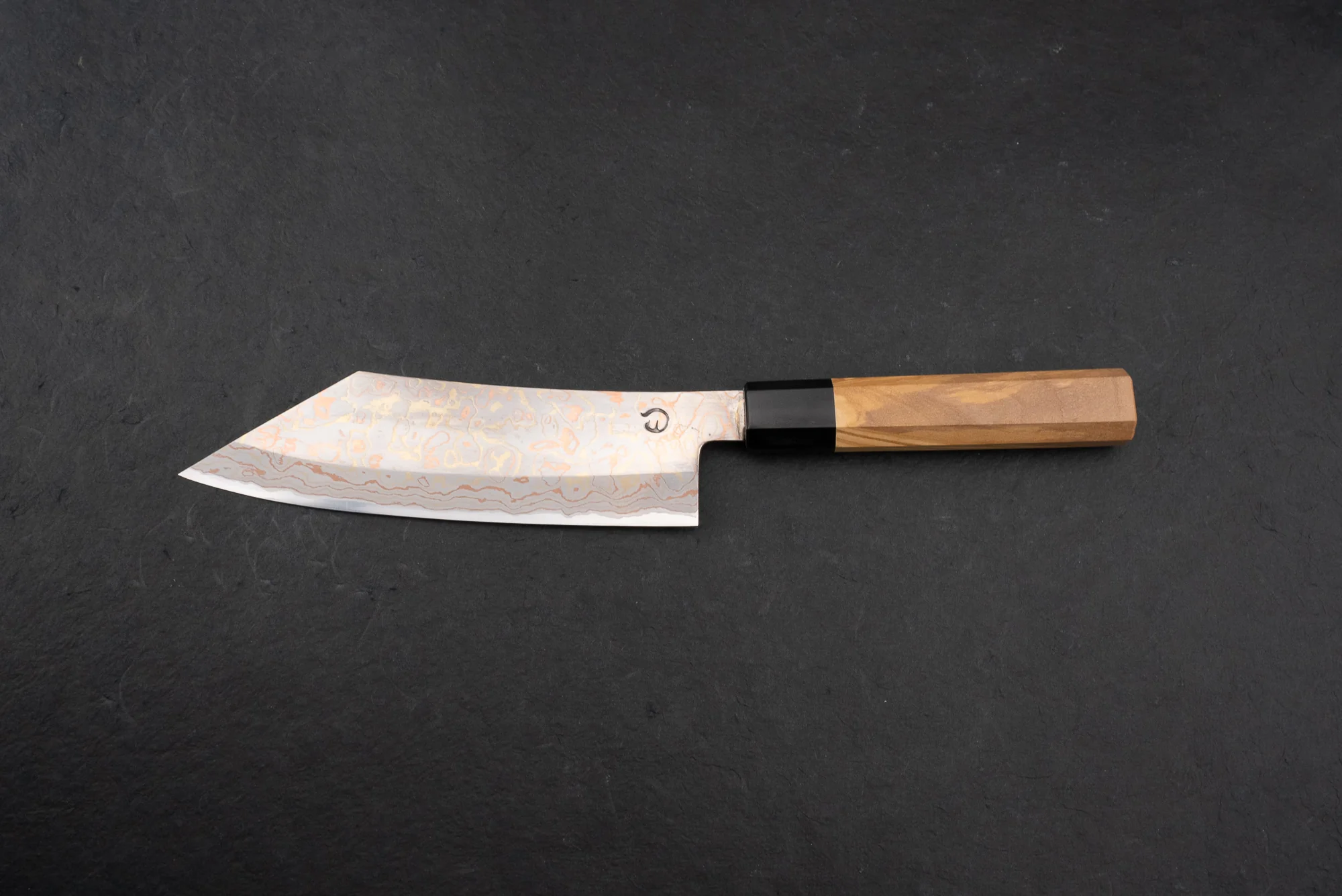 Mutsumi Hinoura V-toku Rainbow Damascus Hakata 180mm - Image 2