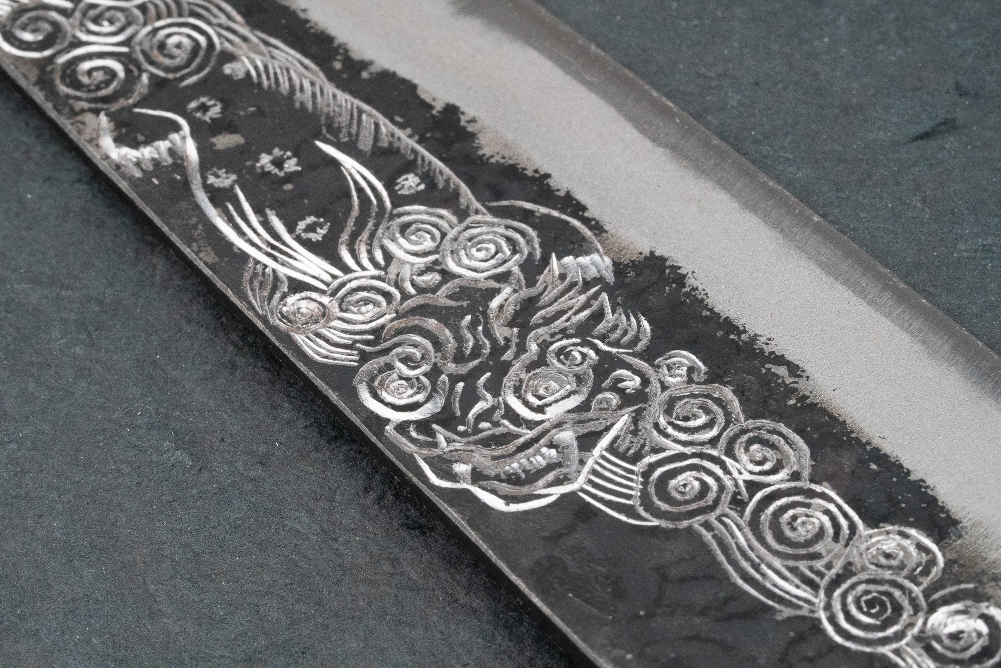Sakai Takayuki Michiko Kubota Engraved Aogami Gyuto 240mm "Lion" - Image 4