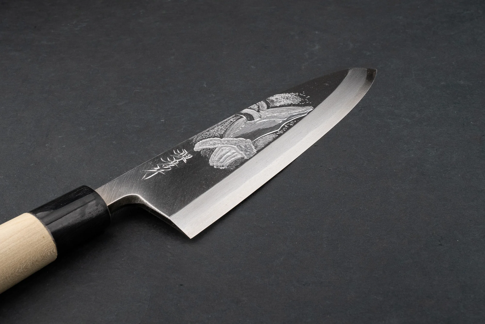 Sakai Takayuki Michiko Kubota Engraved Deba 240mm "Whale" - Image 2