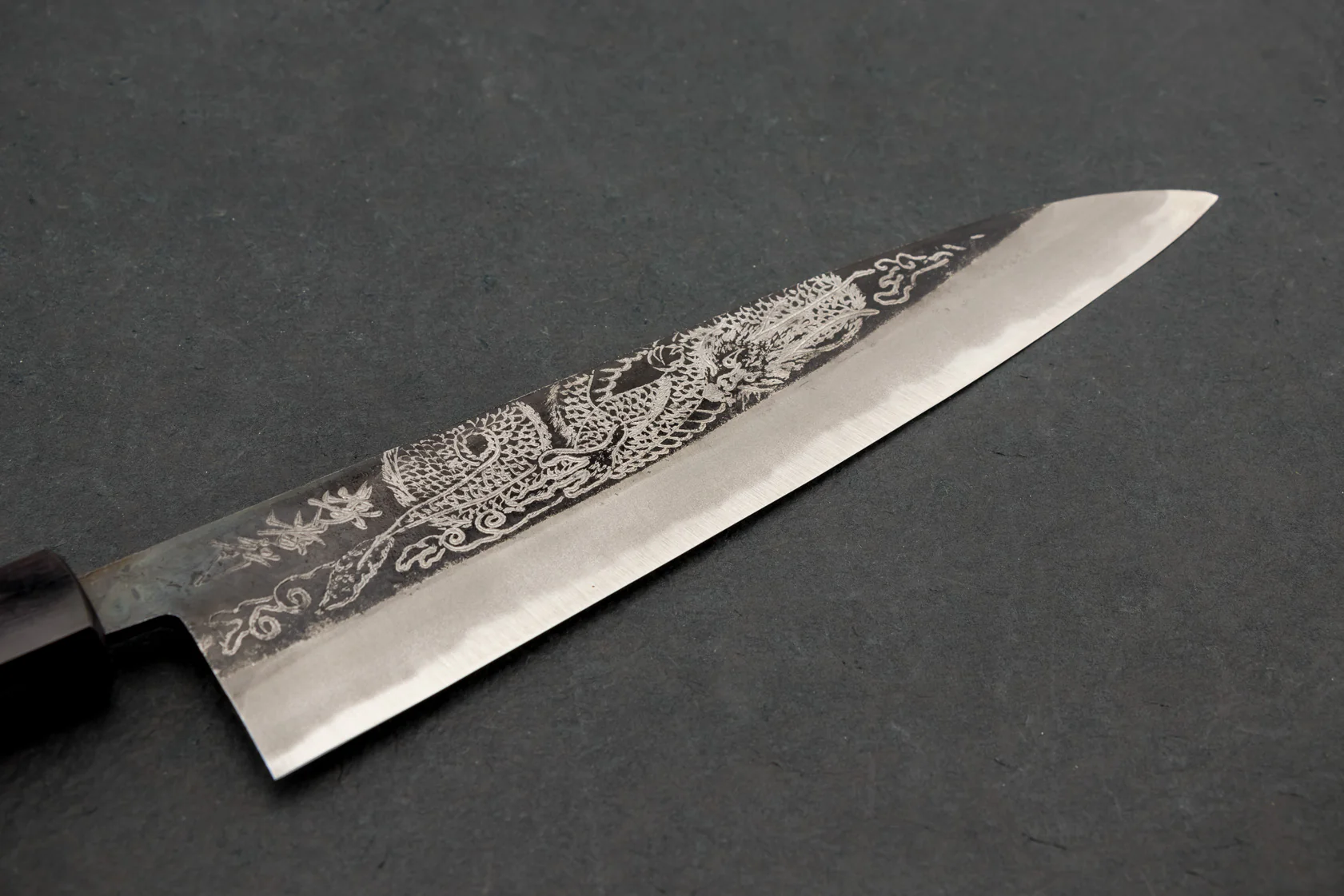 Sakai Takayuki Michiko Special Engraved Aogami Gyuto 210mm "Dragon" - Image 3