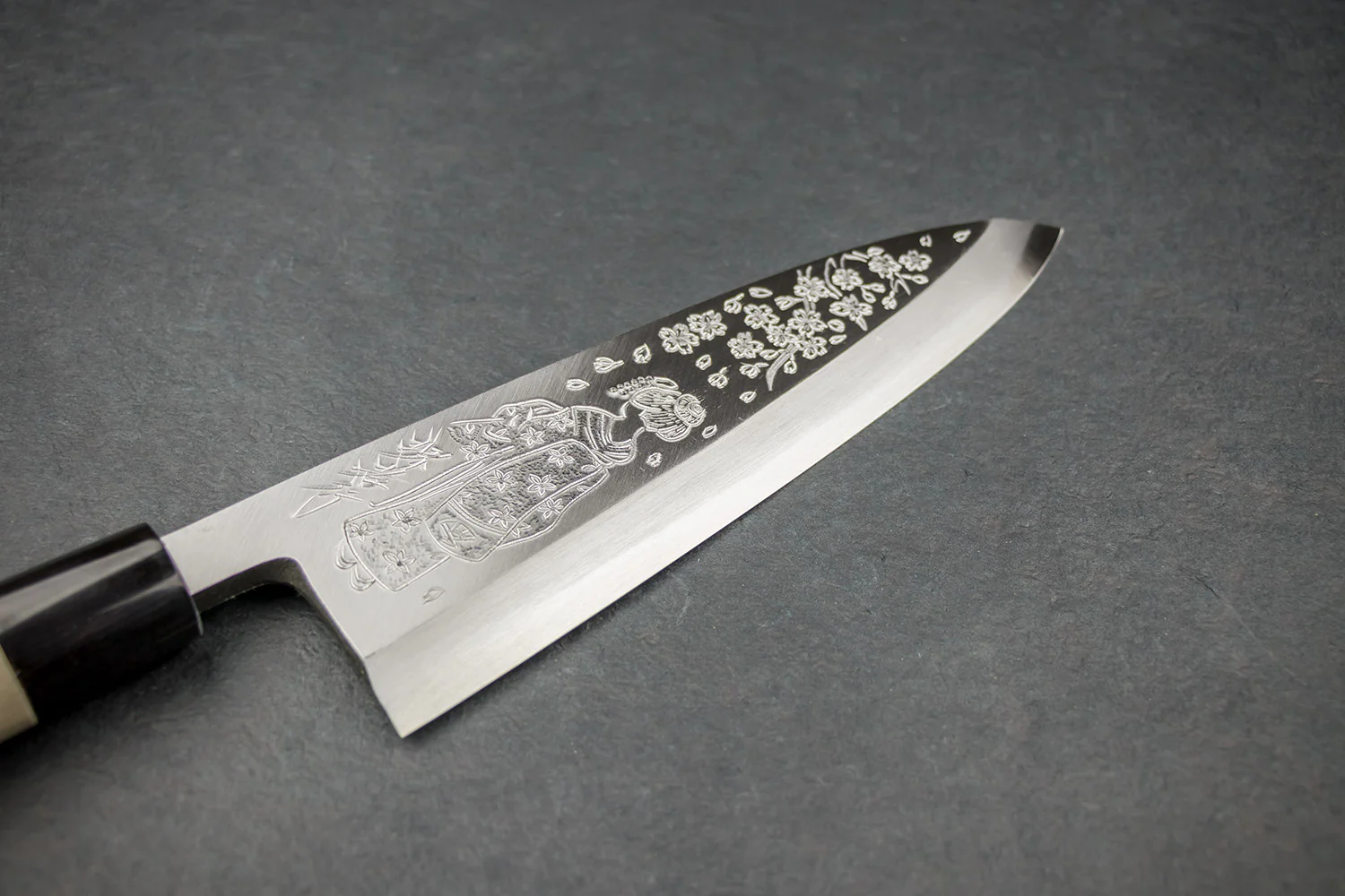 Sakai Takayuki Michiko Special Engraved Deba 240mm "Maiko Geisha" - Image 4