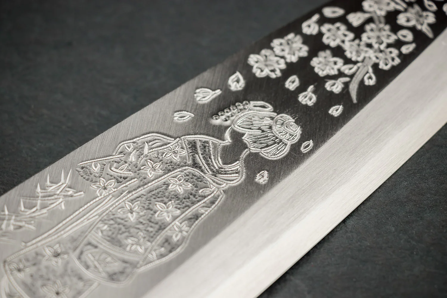 Sakai Takayuki Michiko Special Engraved Deba 240mm "Maiko Geisha" - Image 5