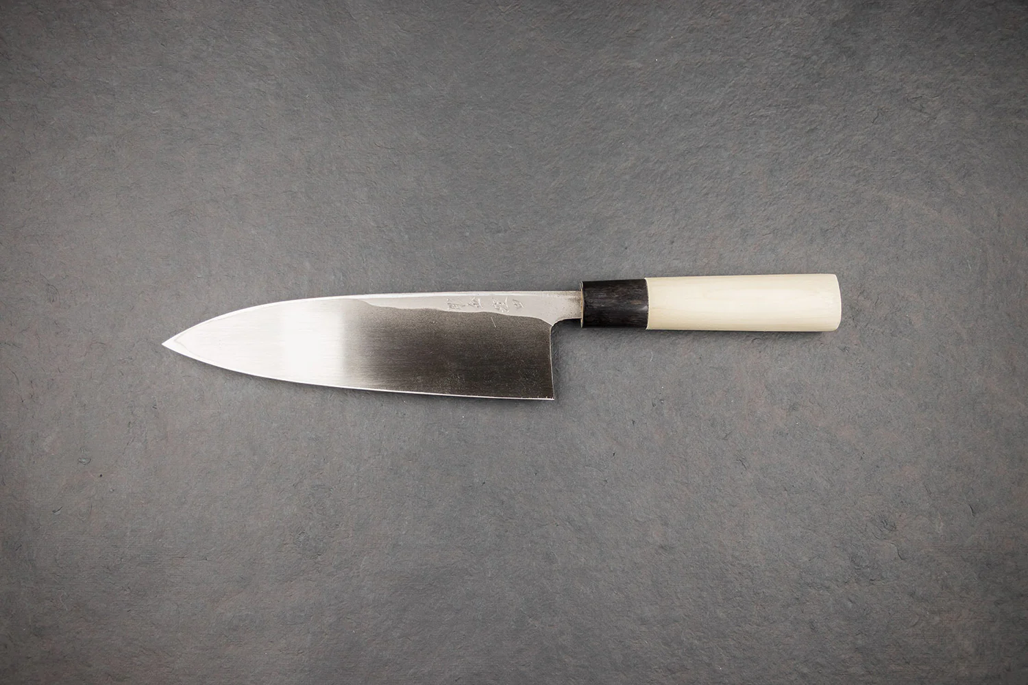 Sakai Takayuki Michiko Special Engraved Kurouchi Deba 210mm "Dragon" - Image 2