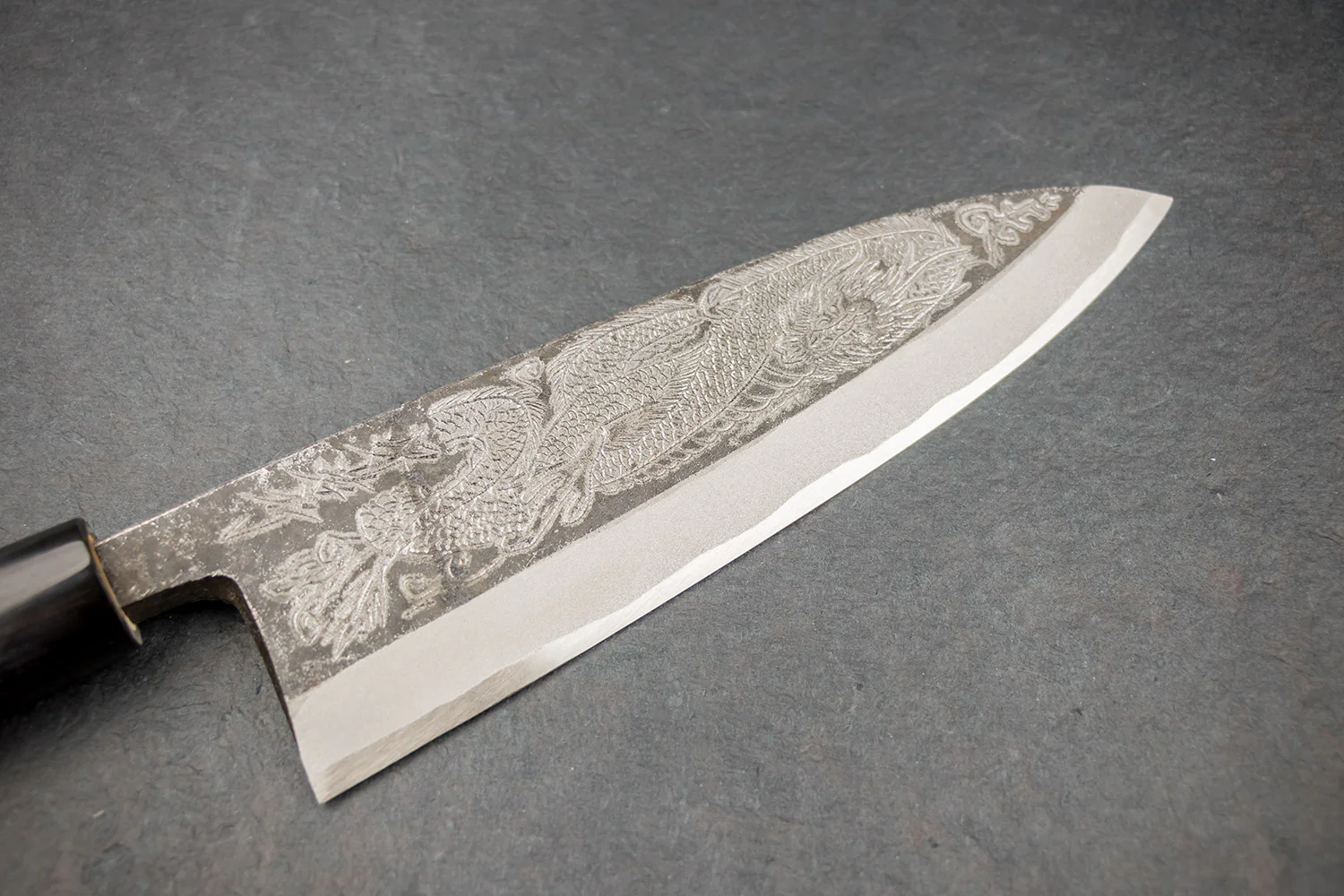 Sakai Takayuki Michiko Special Engraved Kurouchi Deba 210mm "Dragon" - Image 4