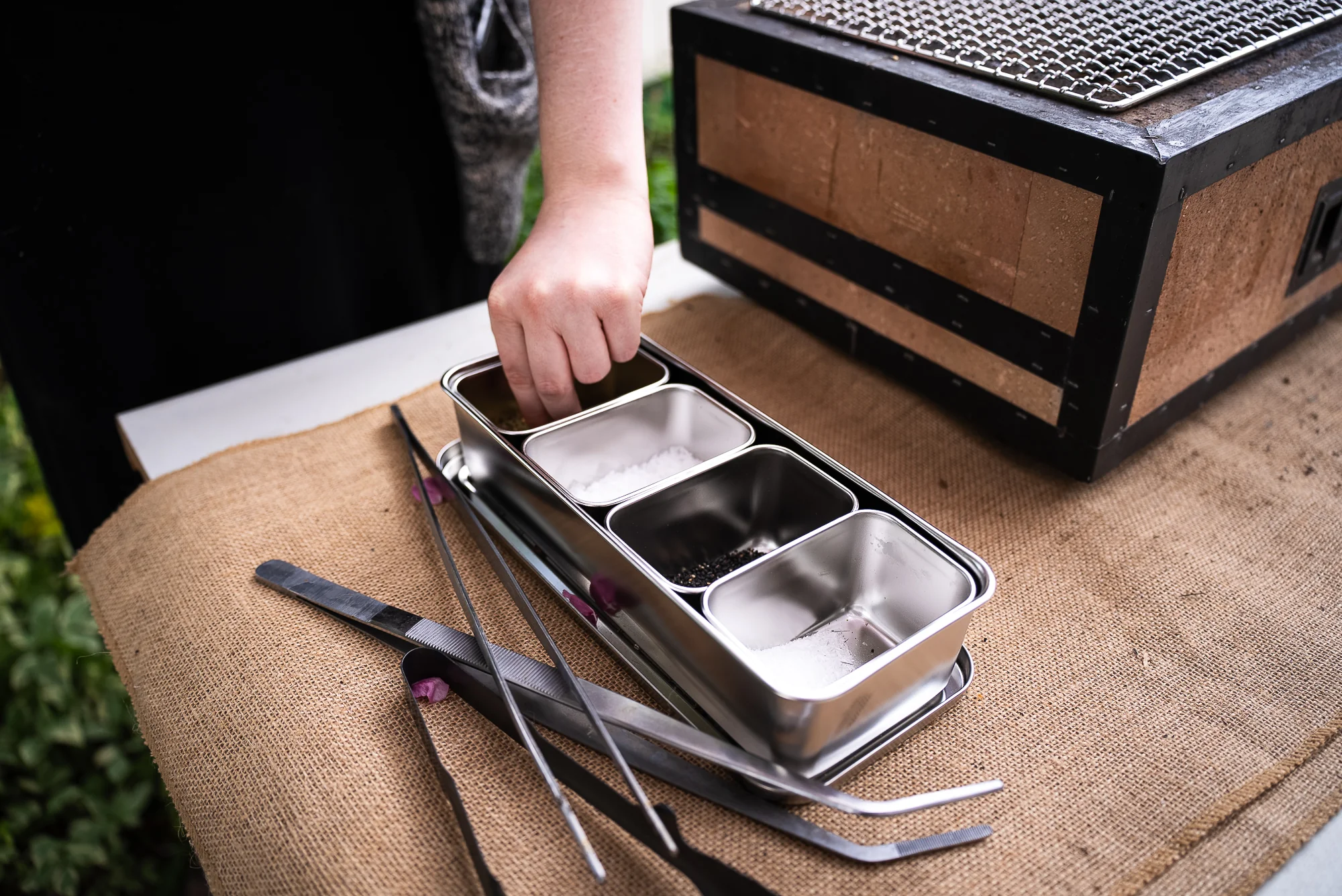 Stainless Yakumi Pan MINI - 4 Compartments - Image 3